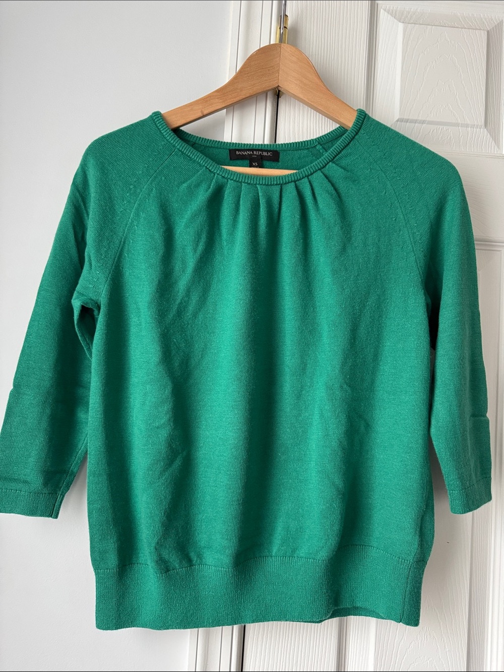 Banana Republic crew Neck Knit Sweater